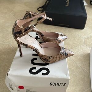 Schutz sandal